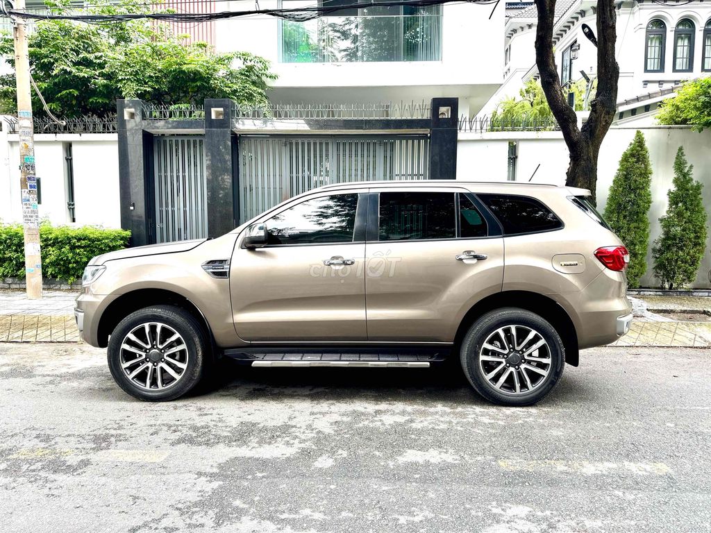 Ford Everest 1/2020 Titanium 4x2 AT - 122000 km. Mua bán Ô tô tại Quận Bình Tân Tp Hồ Chí Minh được đăng bởi A Đại hình 4