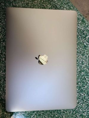 Thanh lý MacBook Pro 2017