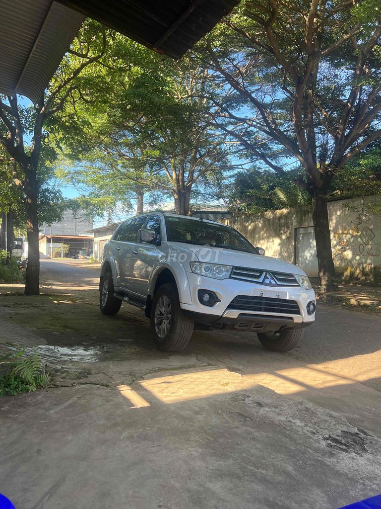 Mitsubishi Pajero Sport 2016 G 4x2 AT - 100000 km