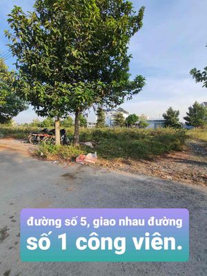 Cặp nền góc công viên sô1 khu dân cư thoại ngọc hầu 192 m2 thổ cư.. Mua bán đất tại Huyện Thoại Sơn An Giang được đăng bởi Nguyễn Thanh Bình