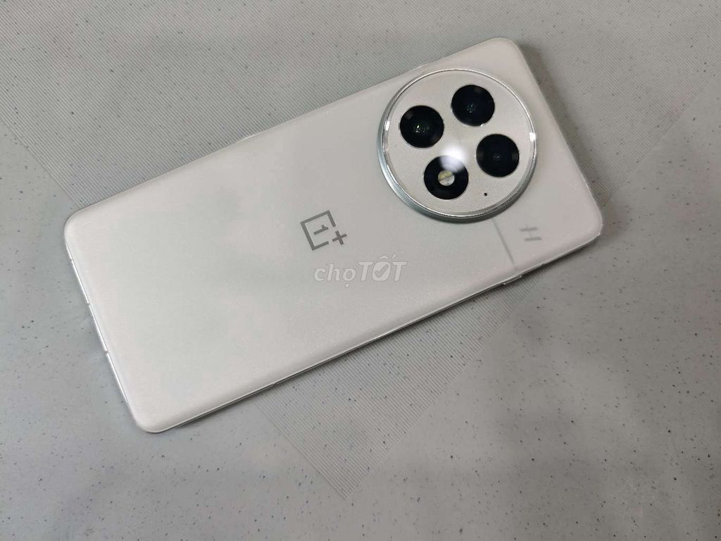 OnePlus 13 256GB Trắng. Mua bán Điện thoại tại Quận Gò Vấp Tp Hồ Chí Minh được đăng bởi Chip hình 1