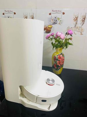 Robot giặt giẻ hút rác Mijia Omni qsd đẹp