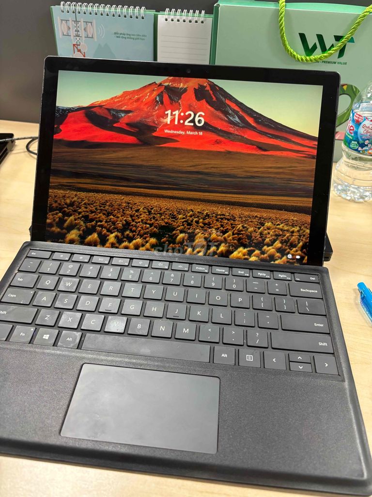 Microsoft Surface Pro 6 i5 8GB/256GB Đã dùng. Mua bán Máy tính bảng tại Quận Nam Từ Liêm Hà Nội được đăng bởi Trần Ngọc Bình hình 1