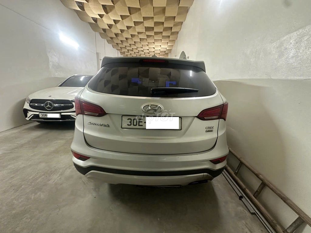 Bán xe santafe màu Bạc Đk2017,Máy dầu bản đặc biệt. Mua bán Ô tô tại Huyện Thạch Thất Hà Nội được đăng bởi KHAC DONG hình 2