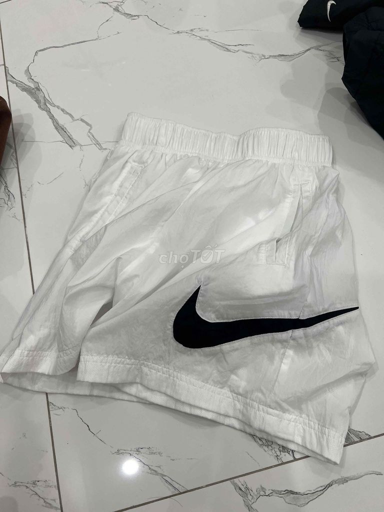 Quần đùi Nike Vải dù trắng big logo. Mua bán Quần áo tại Thành phố Dĩ An Bình Dương được đăng bởi phạm văn sơn hình 1