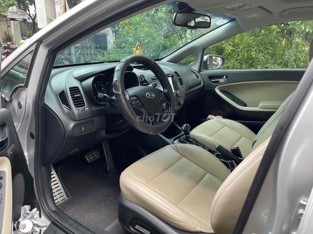 Kia Cerato 2016 1.6 AT - 98000 km. Mua bán Ô tô tại Quận Hải Châu Đà Nẵng được đăng bởi Trần Hữu Vũ Quang hình 5