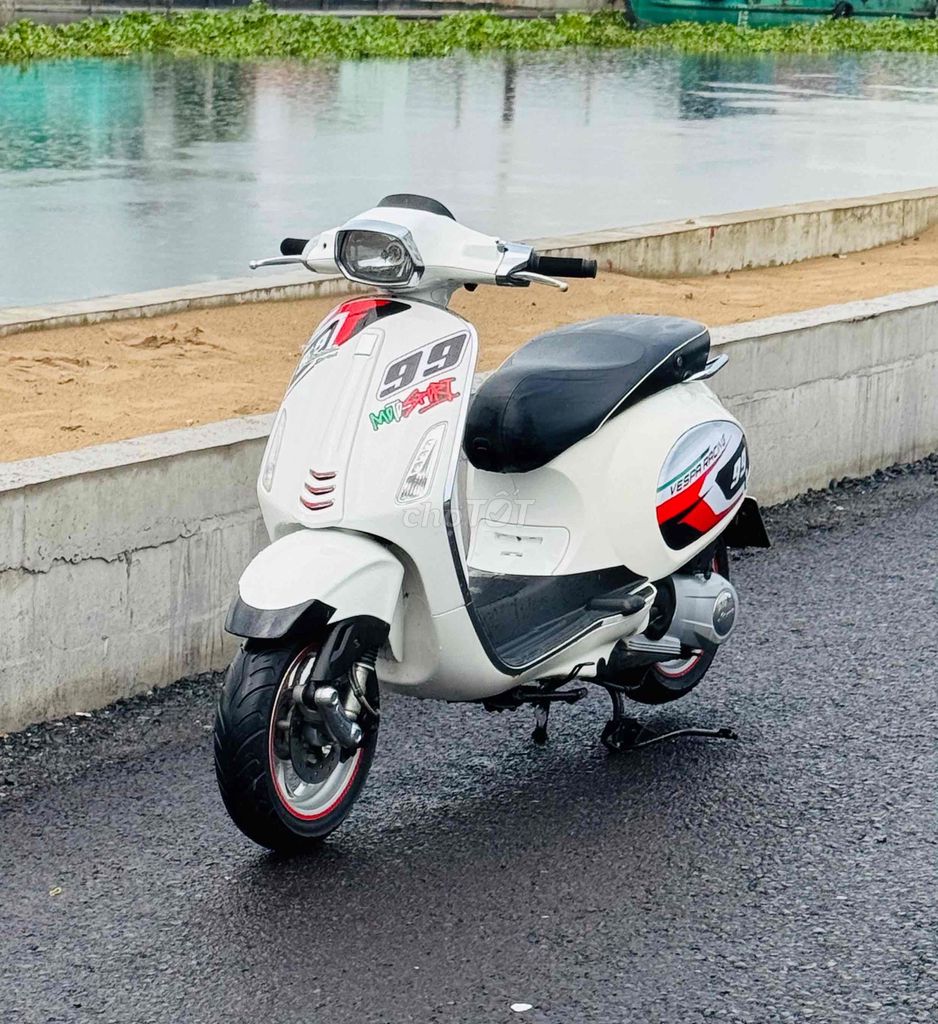 Piaggio Vespa Sprint 2016 3vie Trắng xe zin 9 chủ. Mua bán Xe máy tại Quận Gò Vấp Tp Hồ Chí Minh được đăng bởi CHXM 86 chuyên bán xe trả góp hình 11