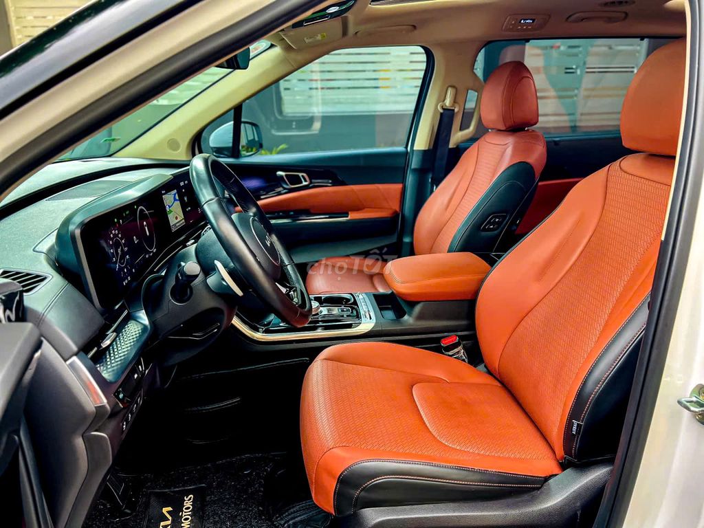 Kia Carnival 3.5 Signature Full 2023 Trắng/nâu. Mua bán Ô tô tại Quận 7 Tp Hồ Chí Minh được đăng bởi JENNIE hình 9