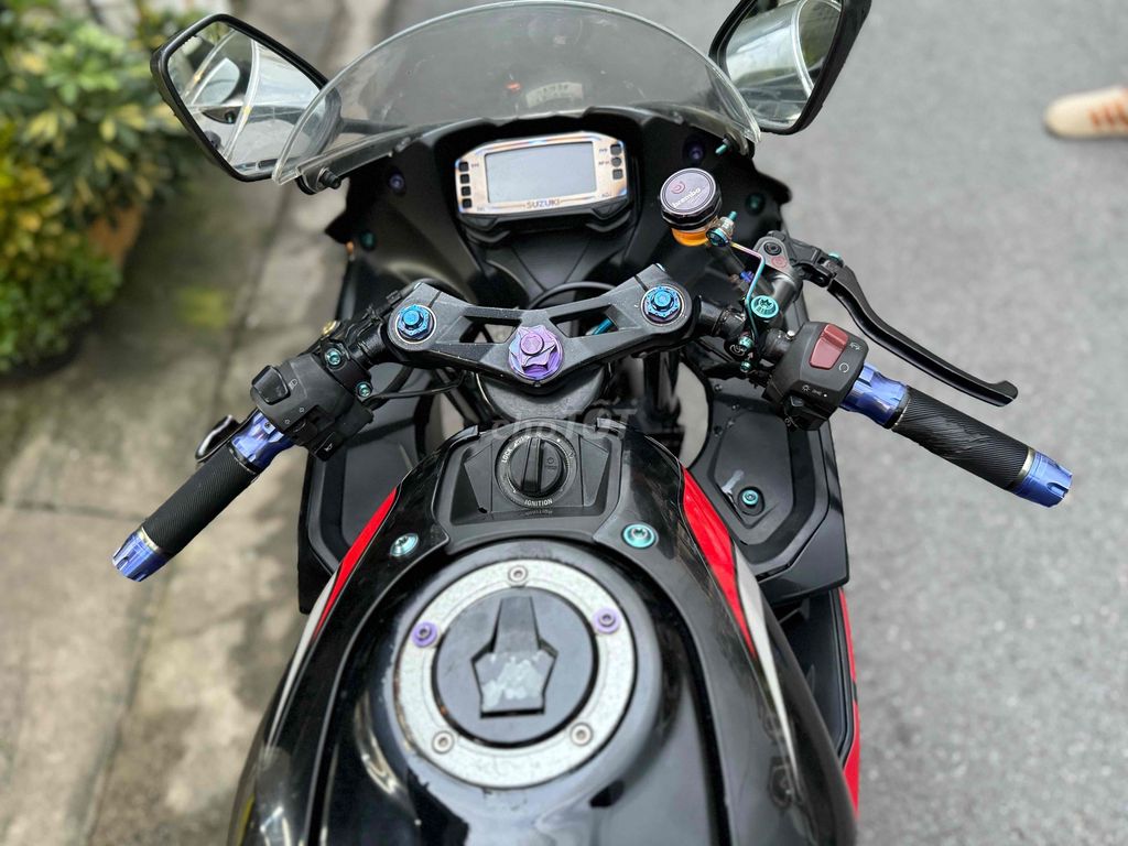 Suzuki Gsx150r 2020 Đen Đỏ 25000 km. Mua bán Xe máy tại Quận 12 Tp Hồ Chí Minh được đăng bởi THÁI THUẬN MOTOR hình 4
