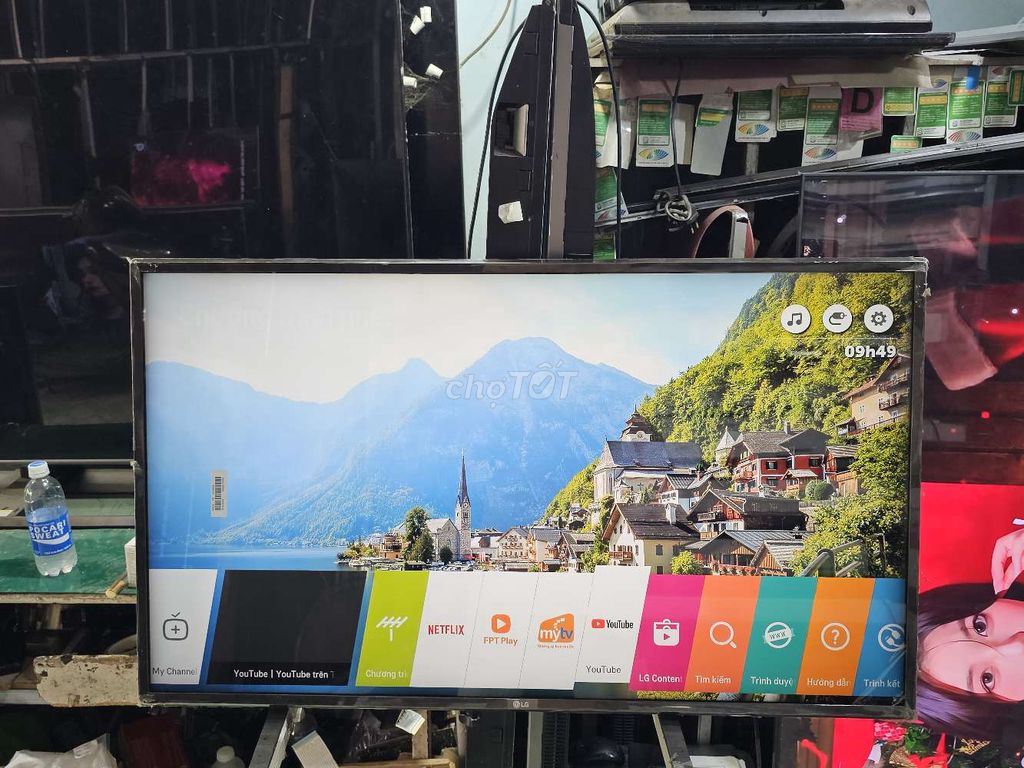 Smart Tivi LG 4K 43 inch - 43 UJ632T. Có Bluetooth