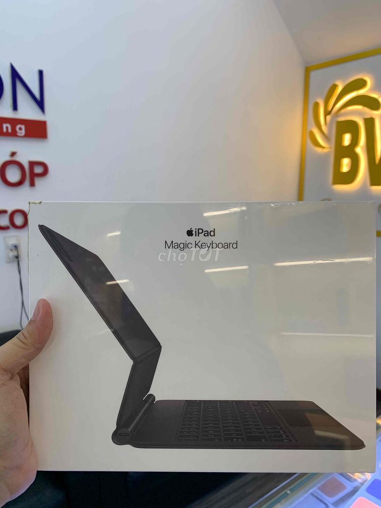 Apple Magic Keyboard iPad Pro 11” & Air 10.9” Mới. Mua bán Phụ kiện (Màn hình, Chuột...) tại Quận 5 Tp Hồ Chí Minh được đăng bởi BVTMOBILE HỆ THỐNG BÁN LẺ UY TÍN hình 1