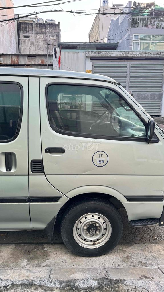 Toyota Hiace 2004 16 chỗ hết đời bán tận dụng. Mua bán Ô tô tại Quận Bình Thạnh Tp Hồ Chí Minh được đăng bởi Trọng hình 9