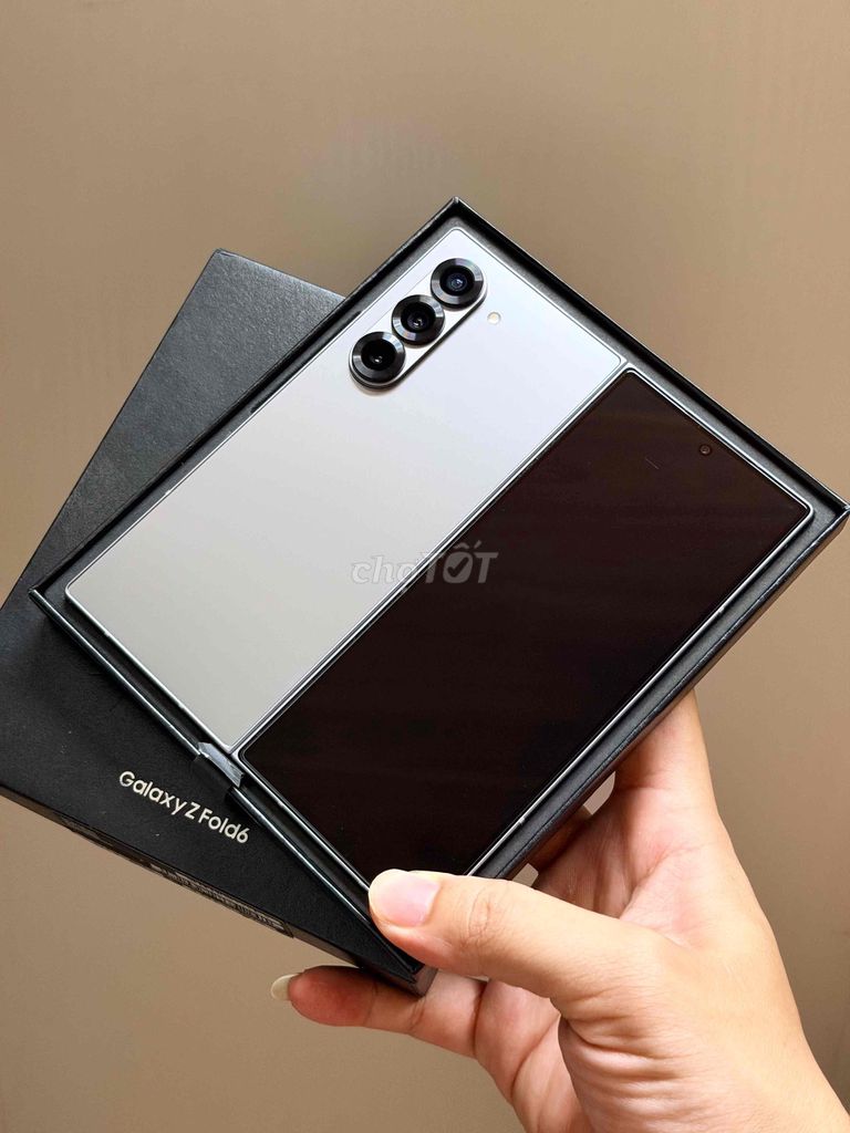 Samsung Galaxy Z Fold6 256Gb Xám Titan. Mua bán Điện thoại tại Quận Ba Đình Hà Nội được đăng bởi Tuấn Nguyễn hình 1