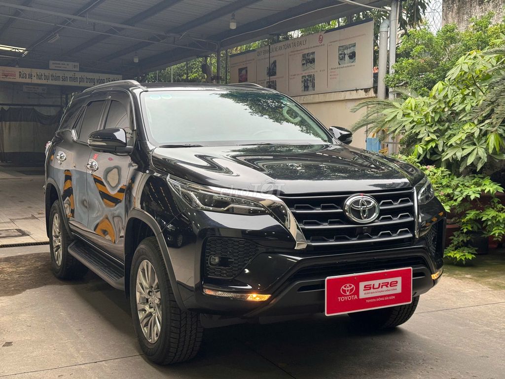 Fortuner 2.7V 4x2 AT 2024  - Đi Lướt 2.700 km. Mua bán Ô tô tại Huyện Hóc Môn Tp Hồ Chí Minh được đăng bởi Vũ Phong Toyota Sure Xe Cũ Chính Hãng hình 3