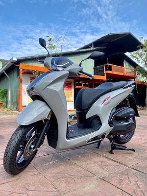Siêu phẩm SH 350i Máy THÁI 2022 Lướt 3.500Km. Mua bán Xe máy tại Quận Ninh Kiều Cần Thơ được đăng bởi Xe Máy TÂN LIÊN HƯNG 1 91B