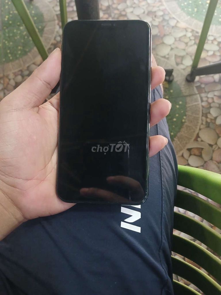 IPhone 11 Promax đen 64gb quốc tế. Mua bán Điện thoại tại Quận Bình Tân Tp Hồ Chí Minh được đăng bởi V I N H hình 1