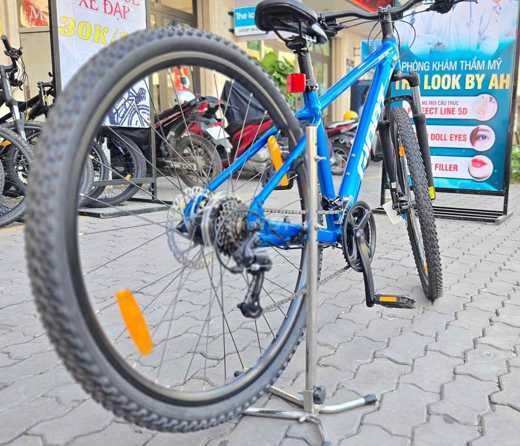 Xe đạp địa hình Giant Rincon Xanh dương Mới 100%. Mua bán Xe đạp tại Quận Tân Bình Tp Hồ Chí Minh được đăng bởi Nguyen Tam hình 4