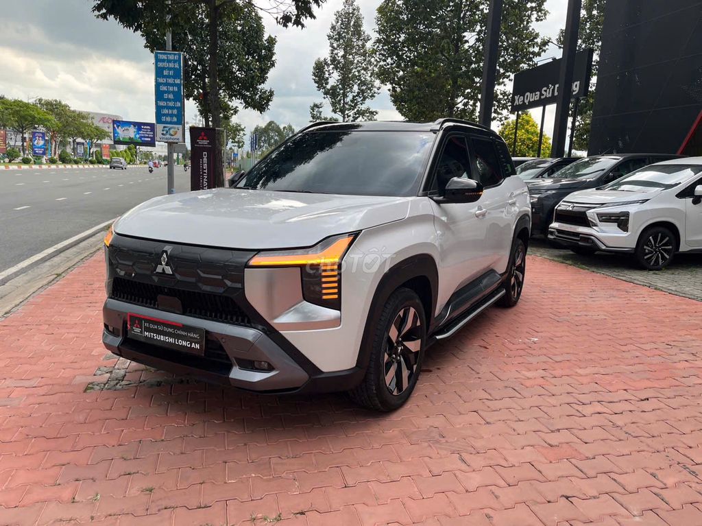 Mitsubishi Destinator Ultimate 2026 Trắng 6.500 km