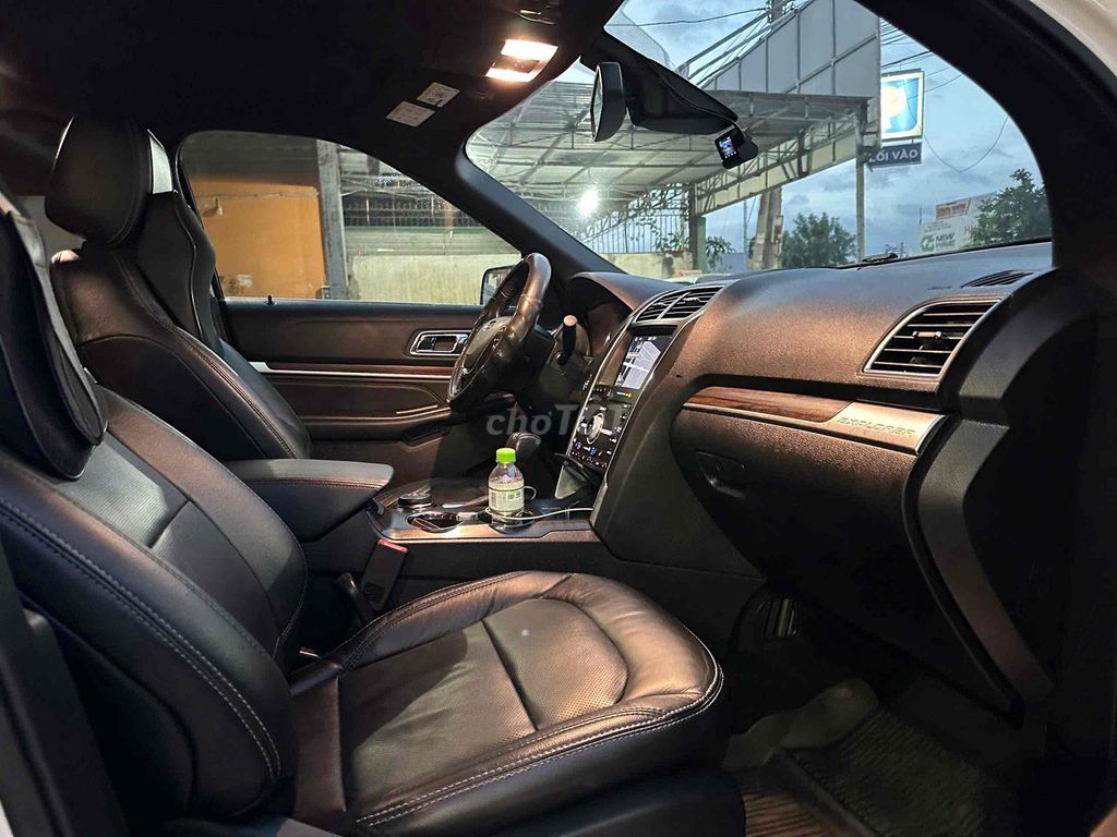 Ford Explorer 2018 dk 2019 xe 1 chủ full ls hãng. Mua bán Ô tô tại Quận Gò Vấp Tp Hồ Chí Minh được đăng bởi ANH KIET AUTO hình 8