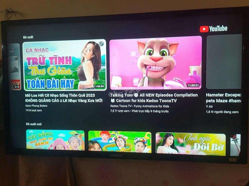 bé về quê TL tivi Samsung 32in xem Youtube. Mua bán Tivi, Âm thanh tại Thành phố Thuận An Bình Dương được đăng bởi Hai  hình 1