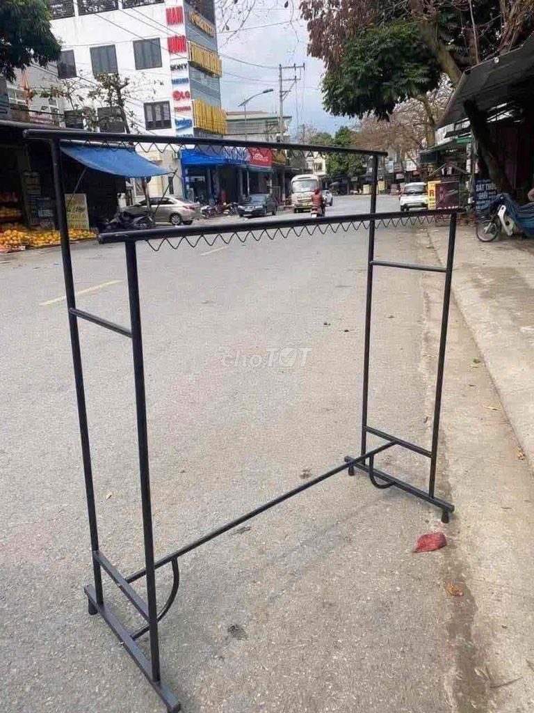 Cây phơi đồ Inox 2 tầng Đen. Mua bán Nội thất, đồ gia dụng khác tại Thành phố Buôn Ma Thuột Đắk Lắk được đăng bởi Mai Lan hình 1