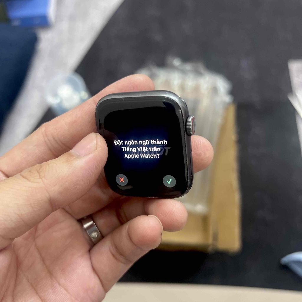 Apple Watch Series 4 LTE 44mm ngoại hình 98%