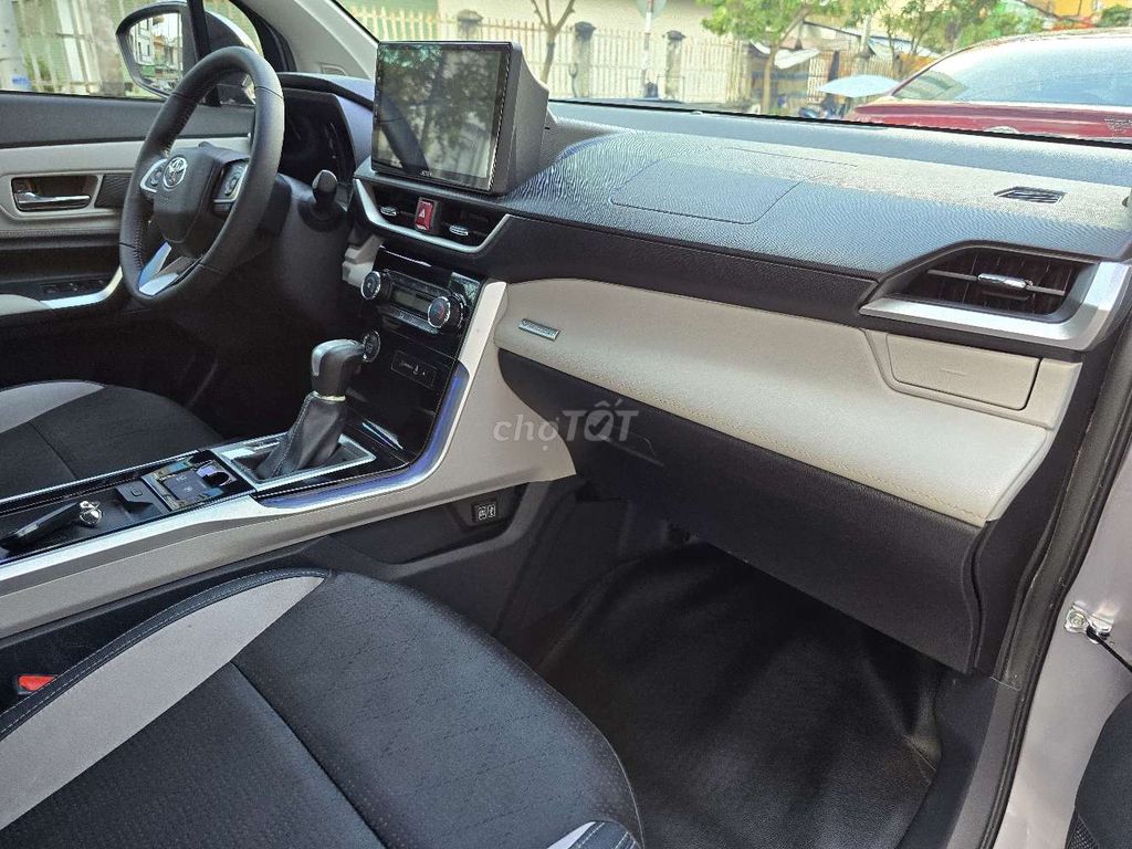 Toyota Veloz Cross 2022 CVT Top - cực mới. Mua bán Ô tô tại Thành phố Vị Thanh Hậu Giang được đăng bởi SALON Ô TÔ HƯNG HẬU GIANG hình 12