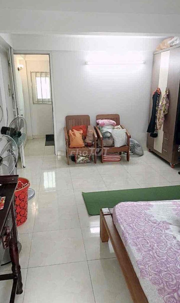 Bán nhà 4 tầng, 3PN hẻm xe hơi sát cao đẳng Công Thương, giá 3.35 tỷ