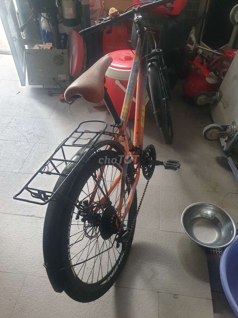 Mình rư hai xe như hình ace can lhm. Mua bán Xe đạp tại Huyện Nhà Bè Tp Hồ Chí Minh được đăng bởi Mua và bán  hình 2