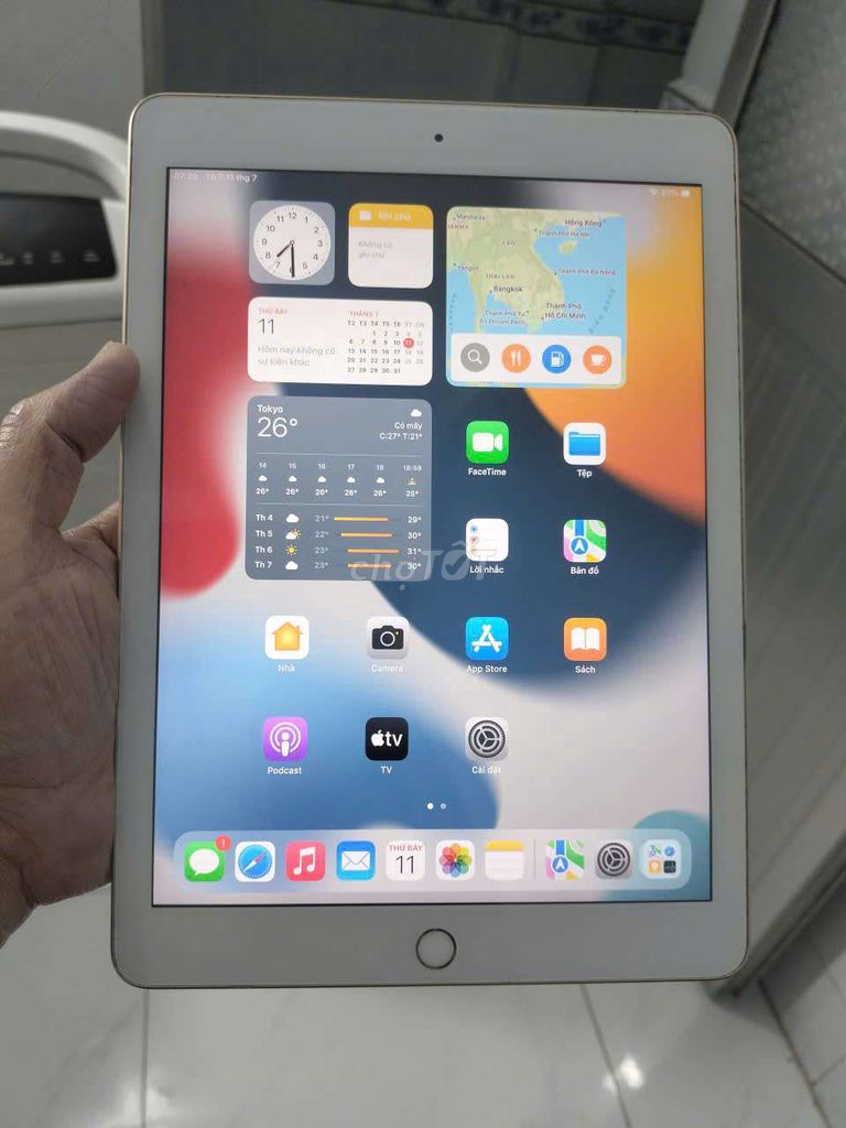 Apple iPad Gen 5 32GB Vàng 9.7 inch Đẹp Fun. Mua bán Máy tính bảng tại Quận 12 Tp Hồ Chí Minh được đăng bởi tran thang hình 1