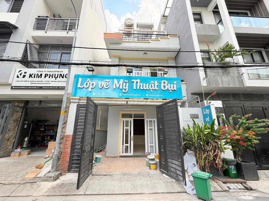 Rent · 3 bd · 90 м² · Quận 7, ул. Đường số 52