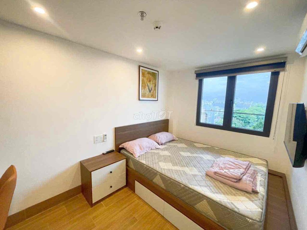Bright 1-bedroom apartment with a sea-view balcony — photo 9