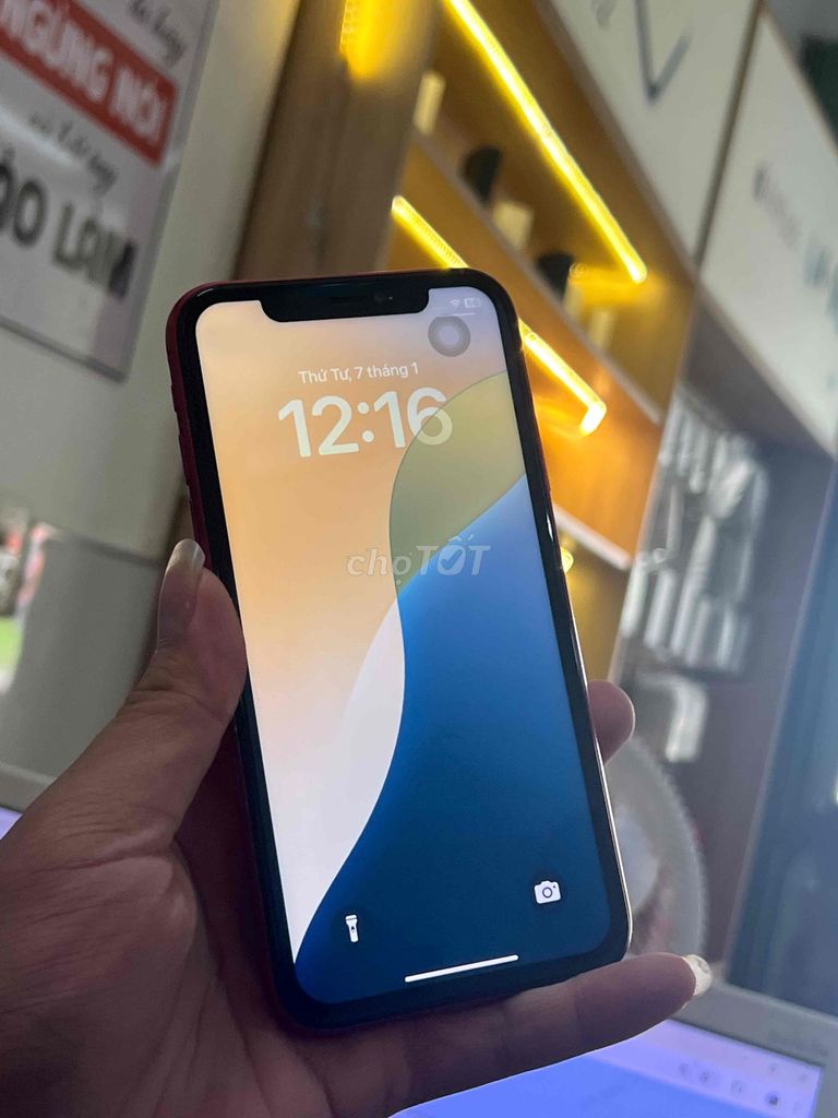Apple iPhone 11 Đỏ Đã qua sử dụng. Mua bán Điện thoại tại Quận Cẩm Lệ Đà Nẵng được đăng bởi xuân tuấn hình 1
