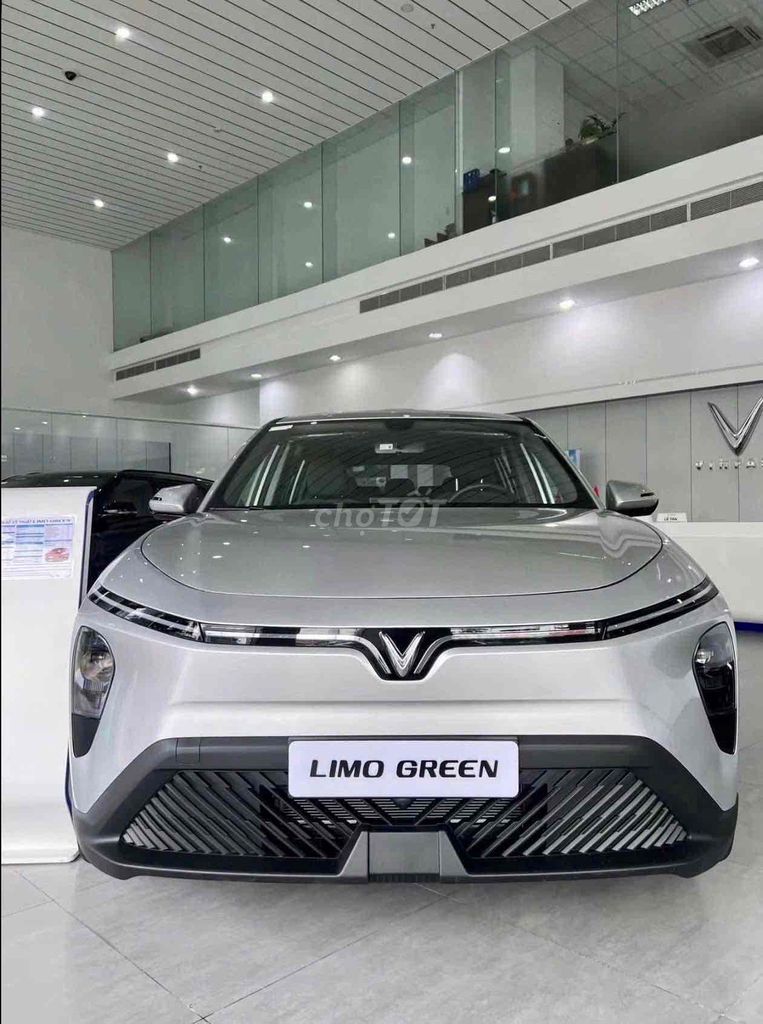VinFast Limo Green Ưu Đãi Tháng 8
