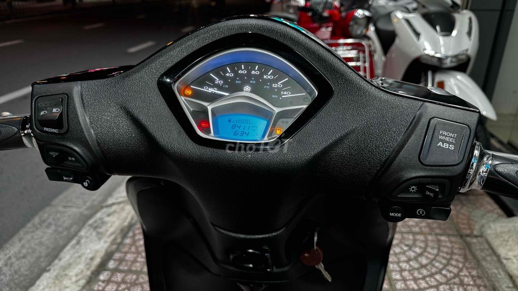 Libety Trắng Đen Spot 2022 ngay chủ công chứng. Mua bán Xe máy tại Quận Phú Nhuận Tp Hồ Chí Minh được đăng bởi VESPA  PIAGGIO BẢO HƯNG Vespa cũ trả góp  hình 7