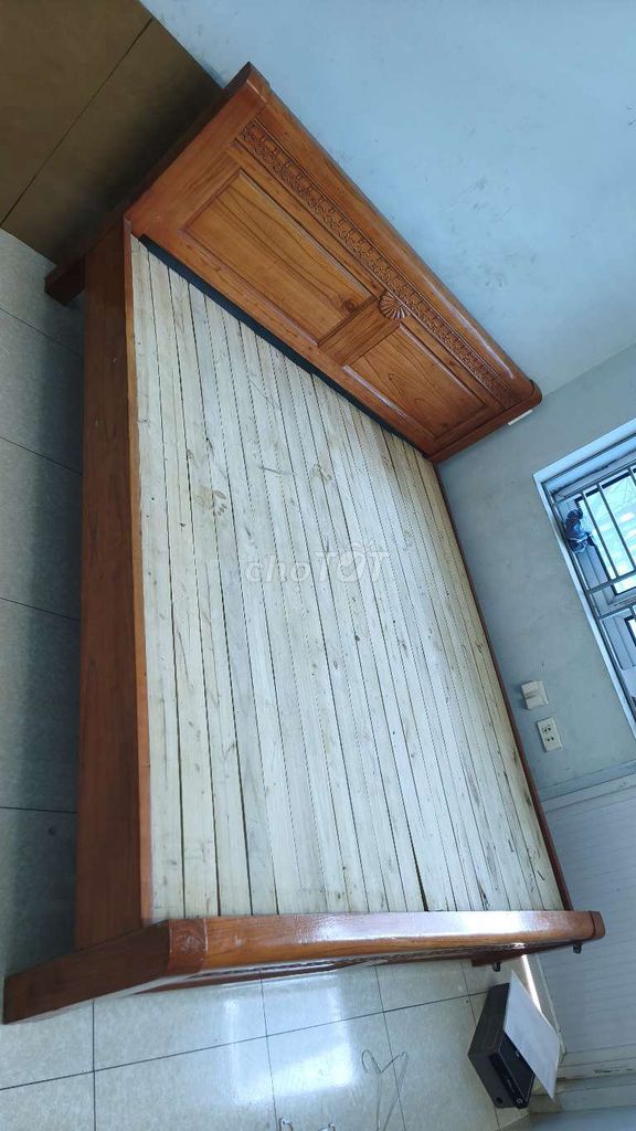 Giường ngủ Gỗ xoan đào 1m8x2m Nâu. Mua bán Giường, chăn ga gối nệm tại Quận Hà Đông Hà Nội được đăng bởi Chuyên hình 1