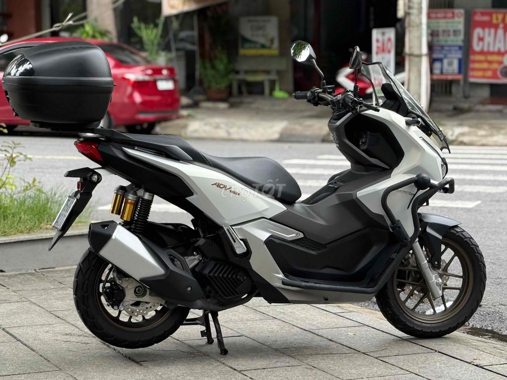 ADV 160cc 2025, белый, 7000 км, Smartkey, ABS, красивый как новый