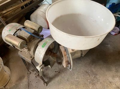 máy xay bột gạo nước. Mua bán Đồ chuyên dụng, Giống nuôi trồng tại Huyện Tây Sơn Bình Định được đăng bởi Toni Tình