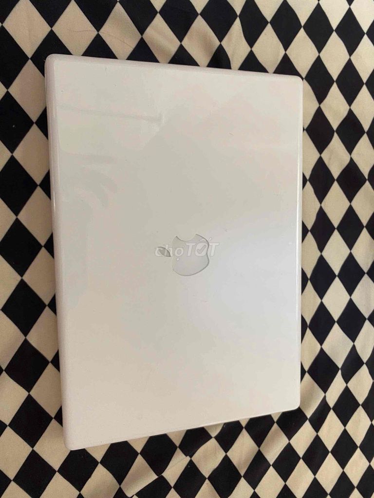 Apple Macbook 2008 Trắng Hư main-còn sạc pin zin. Mua bán Laptop tại Quận Liên Chiểu Đà Nẵng được đăng bởi Khoá Điện Tử  Đà Nẵng hình 1