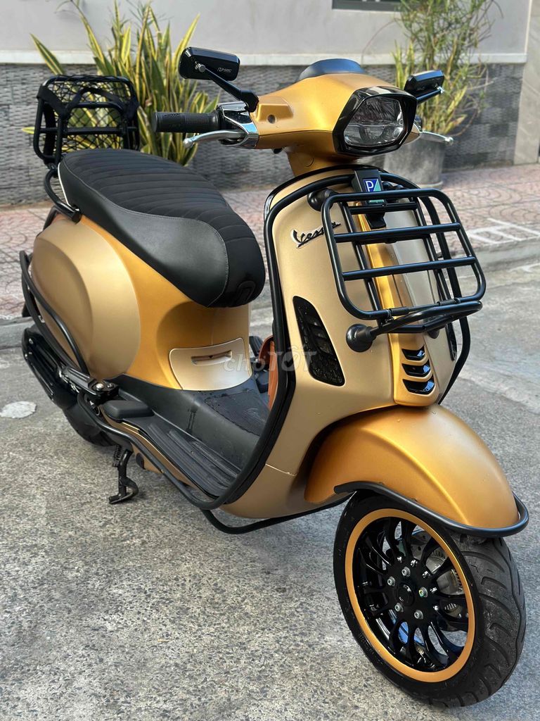 Vespa Sprint 2021 trùm mền 3.000km.Siêu đẹp.BSTP