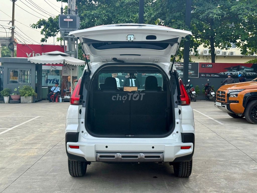 Mitsubishi Xpander Cross 2025 Trắng - Od 14500 km. Mua bán Ô tô tại Thành phố Thủ Đức Tp Hồ Chí Minh được đăng bởi Mitsubishi Chính Hãng hình 9