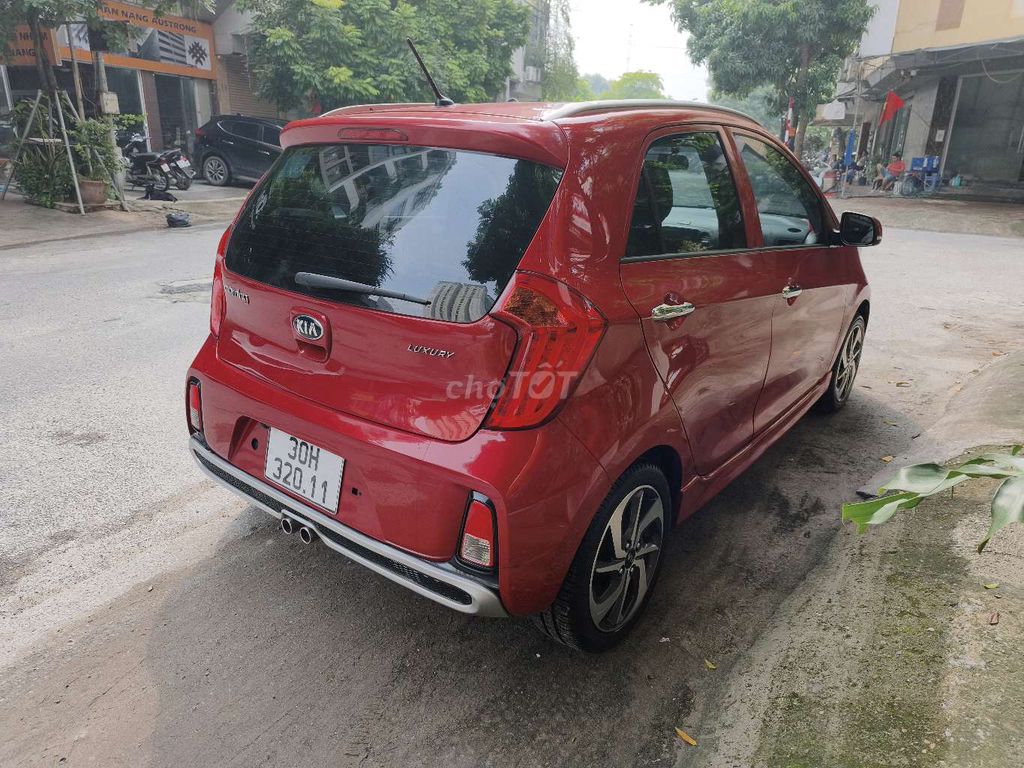 Kia Morning 1.2AT Luxury 2021 Красный 56000 км
