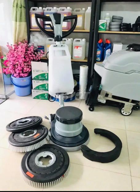 Máy chà sàn công nghiệp Xám Trắng. Mua bán Nội thất, đồ gia dụng khác tại Thành Phố Đồng Hới Quảng Bình được đăng bởi Hanh Nguyễn hình 1