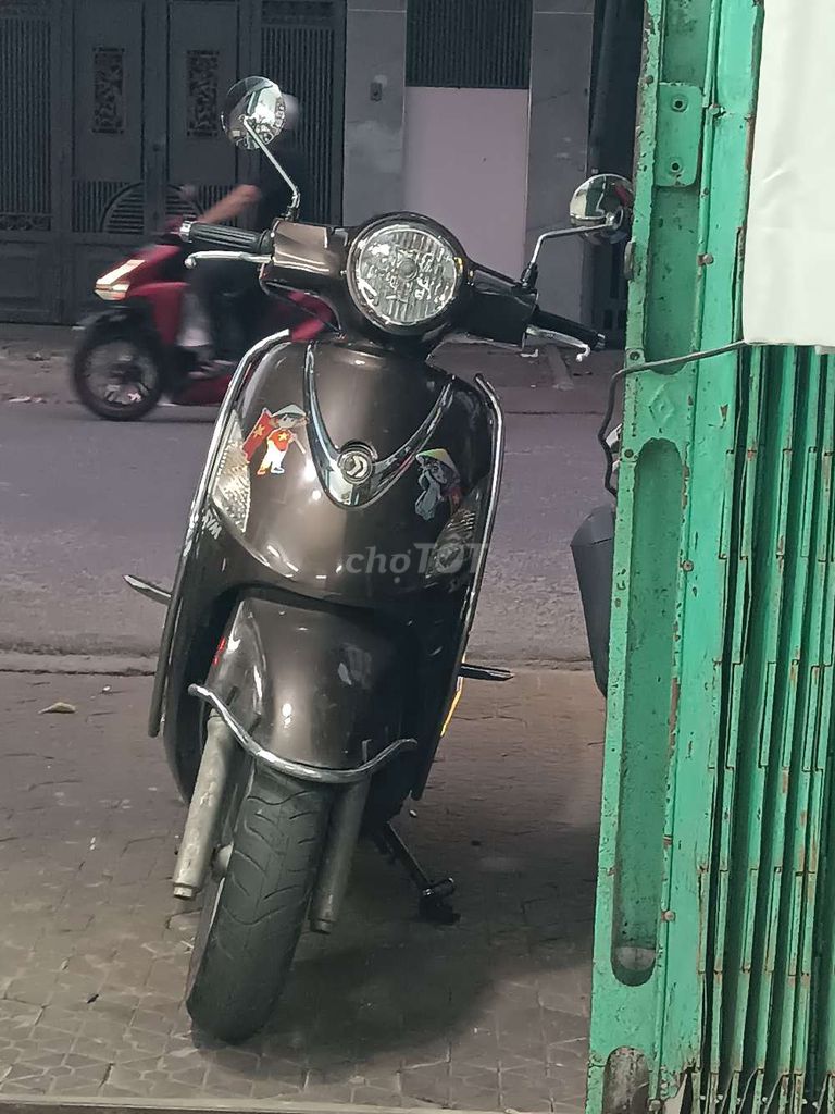 SYM Attila Elizabeth EFI Nâu 125cc. Mua bán Xe máy tại Quận Tân Bình Tp Hồ Chí Minh được đăng bởi Pi Em hình 3