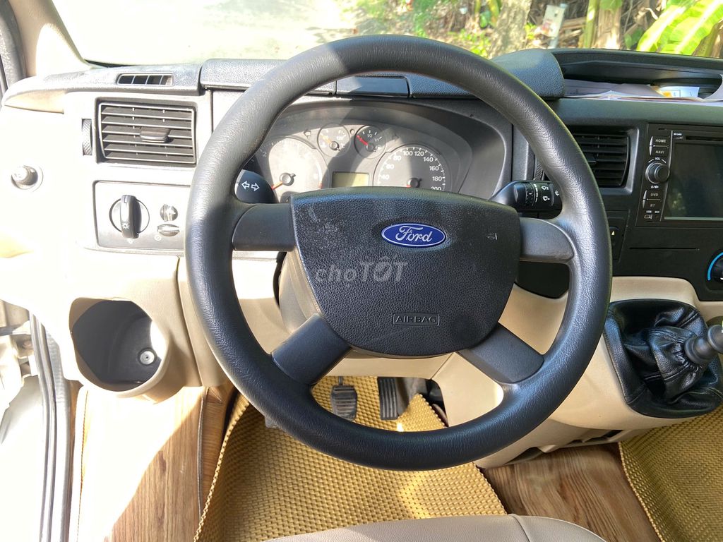 Ford Transit 2017 Luxury - 57940 km. Mua bán Ô tô tại Thành phố Thủ Đức Tp Hồ Chí Minh được đăng bởi Quý Lê hình 11