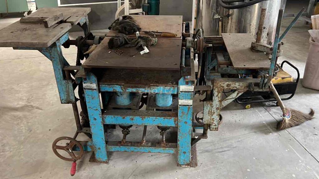 Máy làm gỗ Kim loại Xưởng mộc nhỏ. Mua bán Đồ chuyên dụng, Giống nuôi trồng tại Huyện Chợ Gạo Tiền Giang được đăng bởi nhân hình 1
