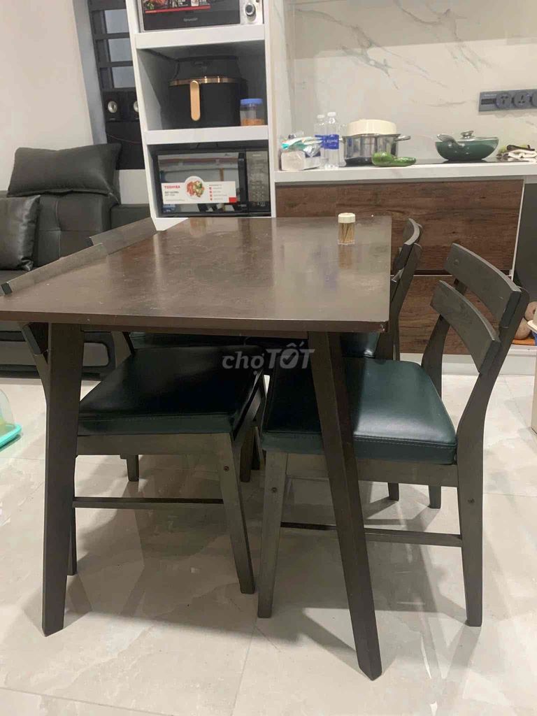 thanh lí bộ bàn ăn qua sử dụng. Mua bán Bàn ghế tại Quận Gò Vấp Tp Hồ Chí Minh được đăng bởi Nhân hình 1