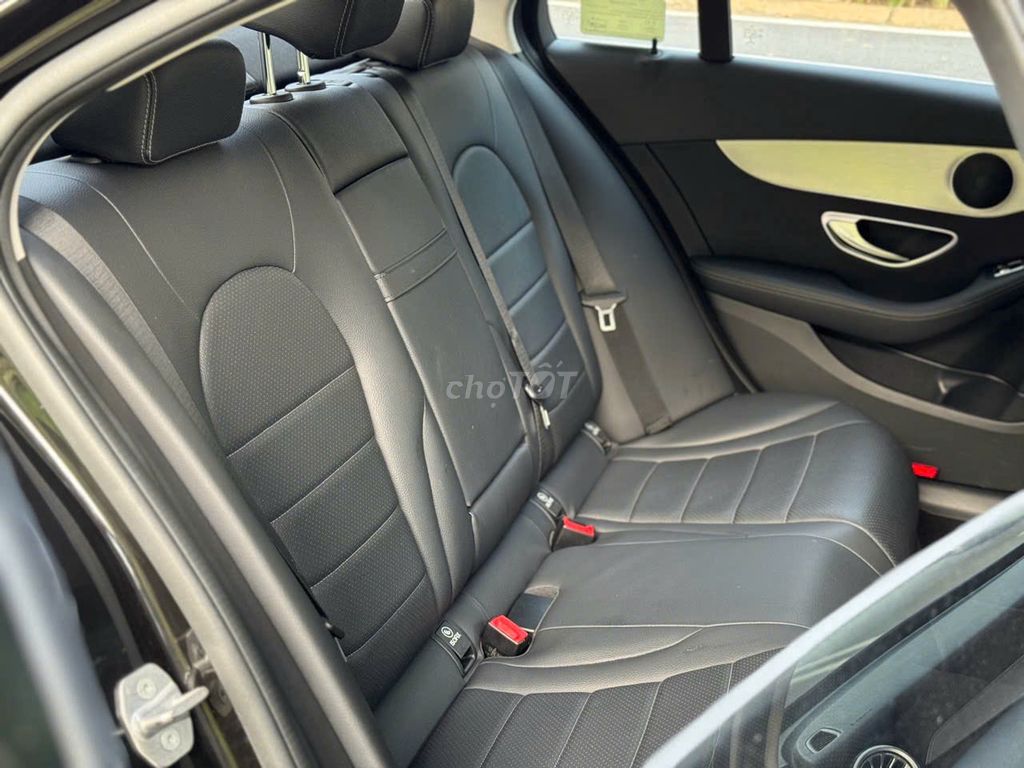 Mercedes Benz 2020 C180 - 50000 km. Mua bán Ô tô tại Quận Thanh Xuân Hà Nội được đăng bởi Nguyễn Tuấn Hoàng hình 20