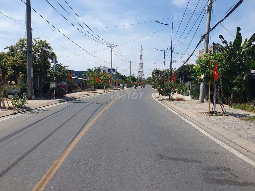 Cần bán Nhà Đất MT Tắc Xuất kdc hiện hữu