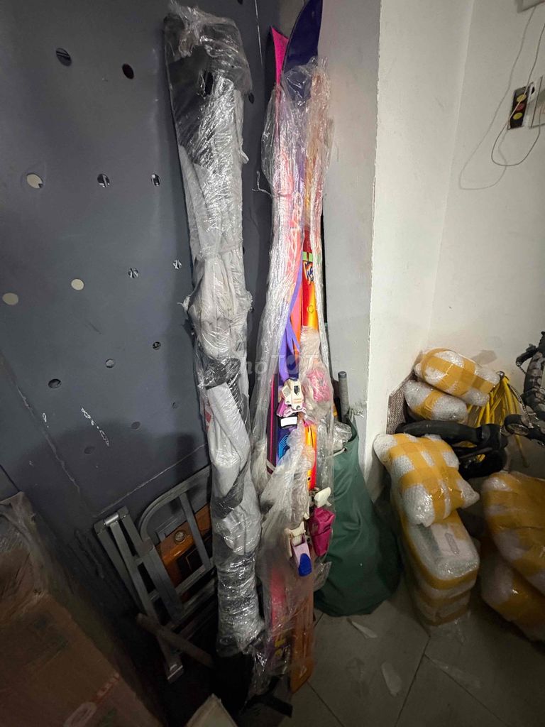 Ván trượt tuyết trang trí 3 cặp. Mua bán Đồ thể thao, Dã ngoại tại Quận 8 Tp Hồ Chí Minh được đăng bởi Trung hình 1